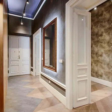 Luxury Boutique Cracow Old Town 8 Pers Краков